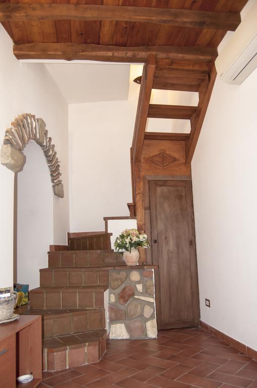 Il Rosciolo Sulla Francigena Apartment ฟอร์เมลโล ภายนอก รูปภาพ