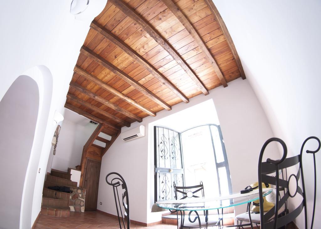 Il Rosciolo Sulla Francigena Apartment ฟอร์เมลโล ภายนอก รูปภาพ
