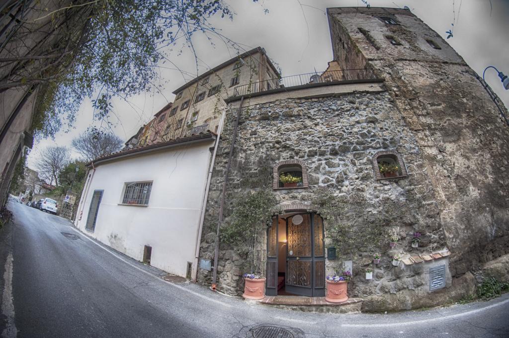Il Rosciolo Sulla Francigena Apartment ฟอร์เมลโล ภายนอก รูปภาพ
