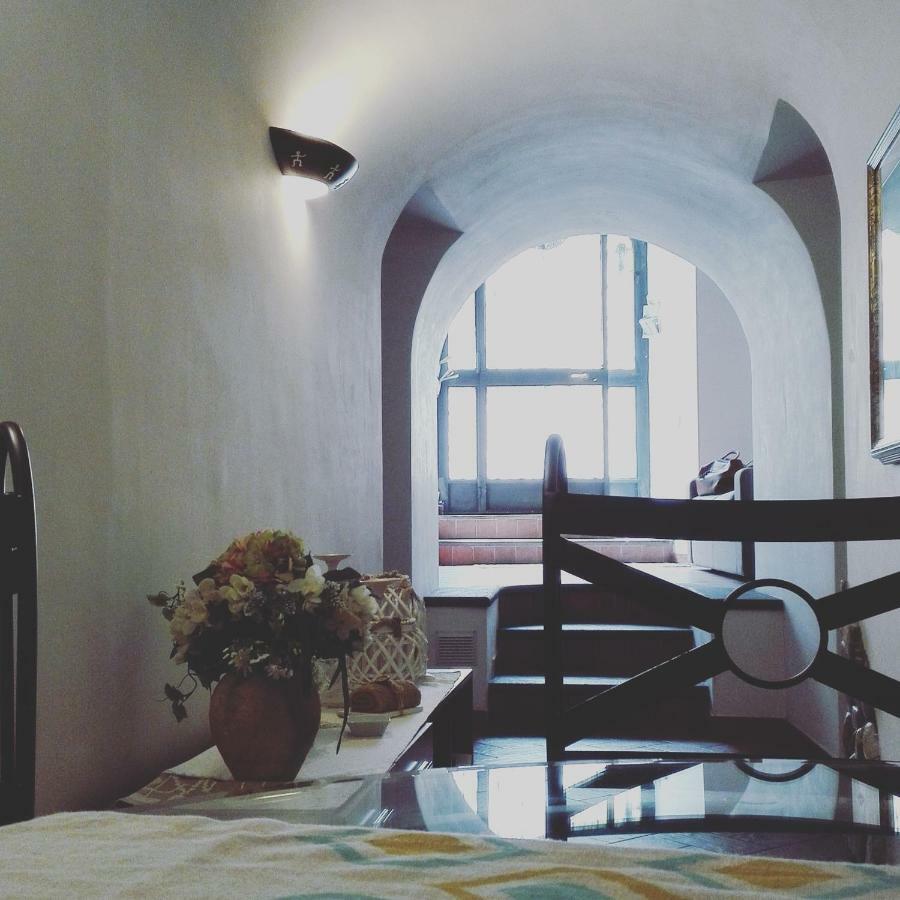Il Rosciolo Sulla Francigena Apartment ฟอร์เมลโล ภายนอก รูปภาพ